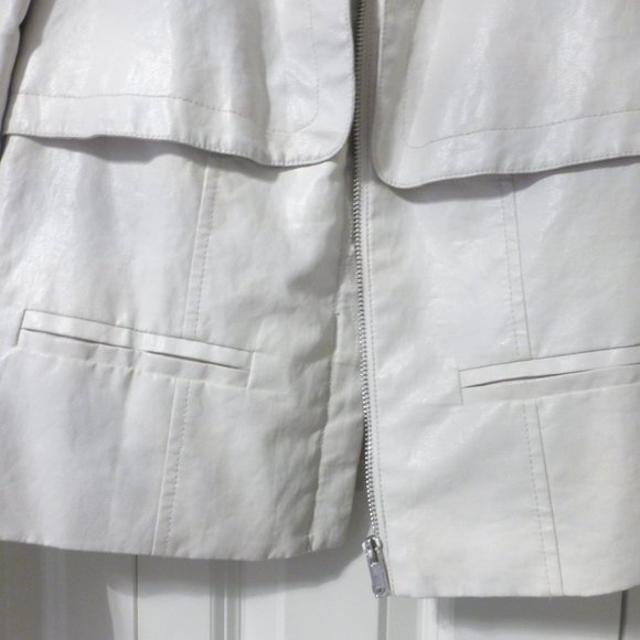 BEBE off white zip up faux leather jacket with light shoulder pads - Picture 3 of 16